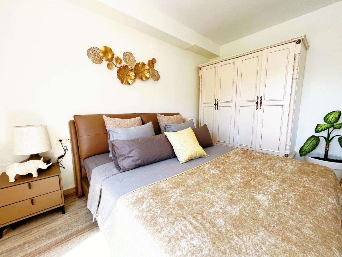 Cheerful Townhouse Center Sitges 5 Bedrooms Pool And Terrace 외부 사진