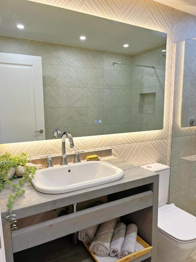 Cheerful Townhouse Center Sitges 5 Bedrooms Pool And Terrace 외부 사진