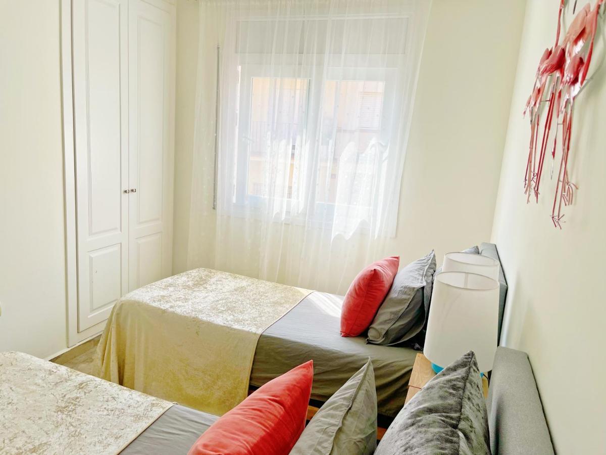 Cheerful Townhouse Center Sitges 5 Bedrooms Pool And Terrace 외부 사진