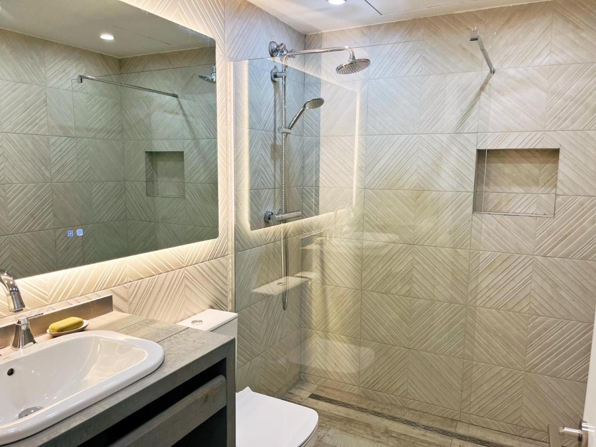 Cheerful Townhouse Center Sitges 5 Bedrooms Pool And Terrace 외부 사진