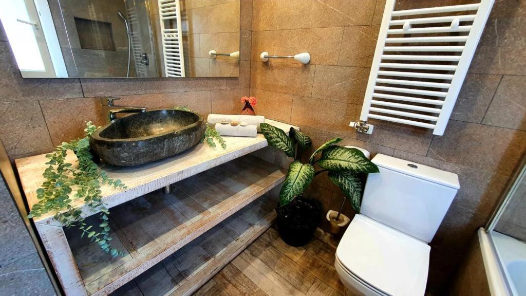 Cheerful Townhouse Center Sitges 5 Bedrooms Pool And Terrace 외부 사진
